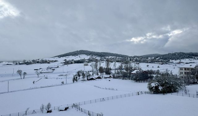Safranbolu'da tarihi konaklar kar yağışının ardından dronla görüntülendi