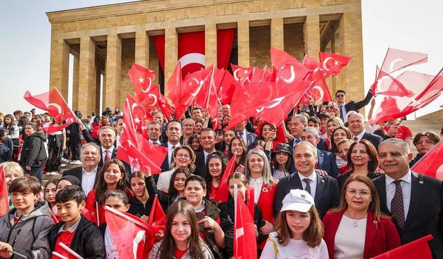 Tahtasız’dan egemenlik vurgulu 23 Nisan mesajı! Çocuklarımıza özgür ve adil bir Türkiye bırakmalıyız