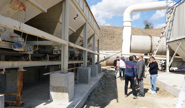 Osmancık’ta sıcak asfalt üretimi başladı: Deneme üretimi incelendi