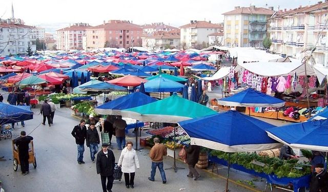 Başkan Aşgın müjdeyi verdi: Çorum'da iki pazar yerinin üzeri kapatılıyor!