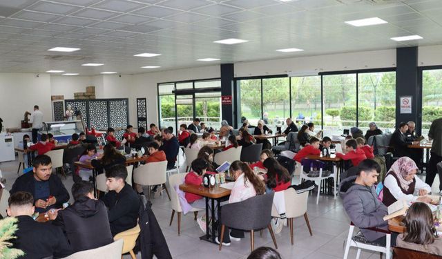 Sungurlu’da 61. Kütüphane Haftası coşkusu yaşandı! Öğrenciler ödüllendirildi