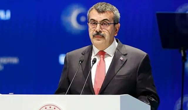 Veliler dikkat: Okul kıyafetlerinde yeni dönem başladı, Bakan Tekin duyurdu