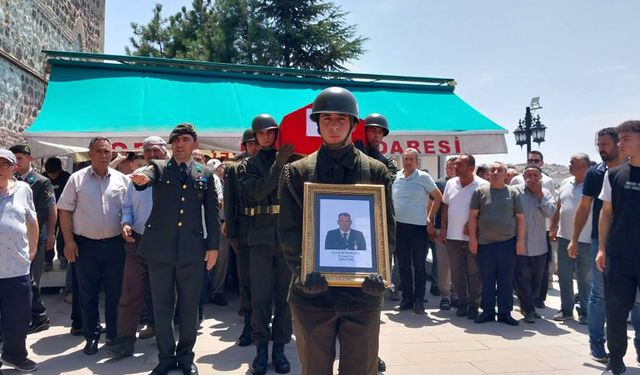 Uzman Çavuş Levent Karakaya askeri törenle uğurlandı