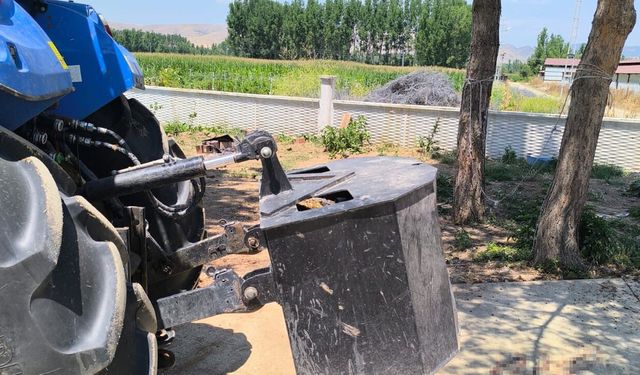 Tokat'ta 2 yaşındaki çocuk traktörden düşerek can verdi