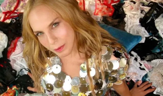 Sertab Erener'i görenler tanıyamadı: Son hali o ünlü ismin ikizi gibi.