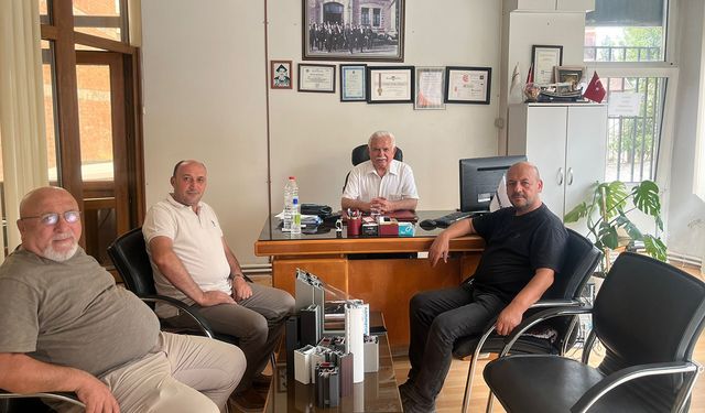 CHP’li yöneticilerden Sadık Yıldırım’a taziye ziyareti