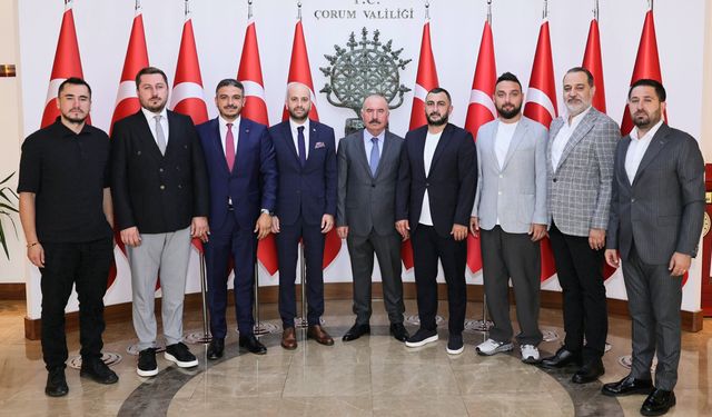 Çorum FK yönetiminden Vali Ali Çalgan’a nezaket ziyareti