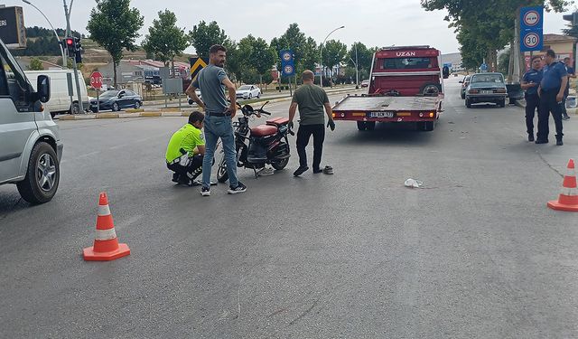 Çorum’da kavşakta feci çarpışma: 16 yaşındaki sürücü ağır yaralı