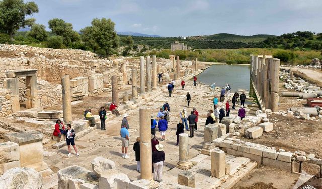 İmparator Nero'nun yaptırdığı 2000 yıllık feneri tsunami yıkmıştı: Patara'da tarih yeniden ayağa kalkıyor