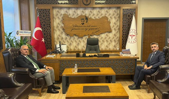 Milletvekili Ahlatcı'dan Başhekim Gömeç'e ziyaret: Sağlık projeleri görüşüldü