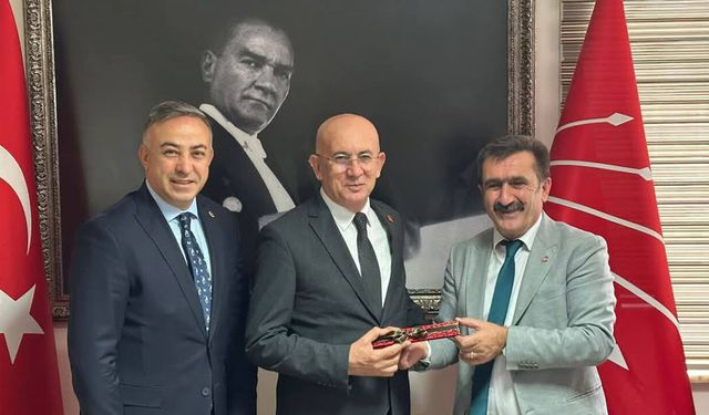 Çorum'dan CHP Ankara İl Başkanı Ümit Erkol’a “hayırlı olsun” ziyareti