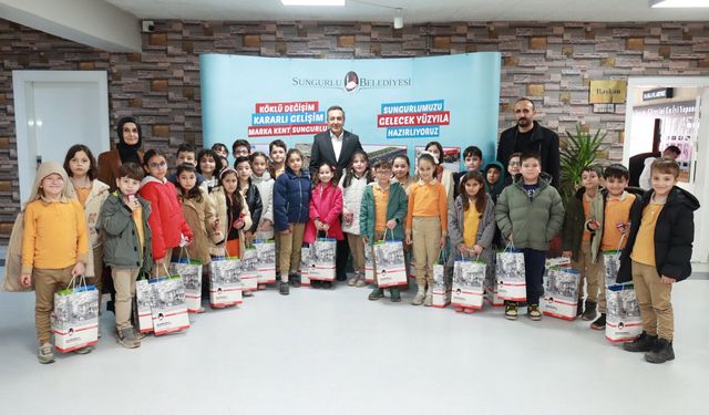 Başkan Muhsin Dere’ye okul ziyareti