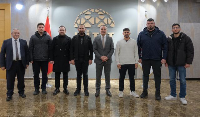 Gençlik kollarından rektöre ziyaret