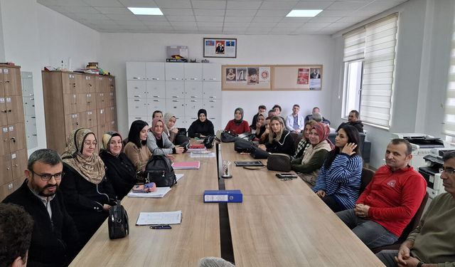 Çağlar'dan Necip Fazıl Kısakürek Ortaokulu’na ziyaret