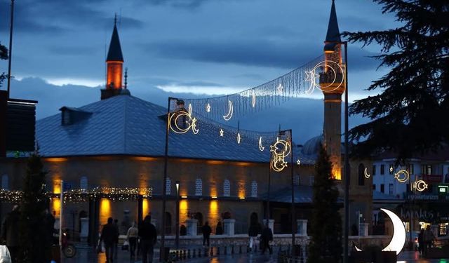 Ramazan ışıkları Çorum’u büyüledi
