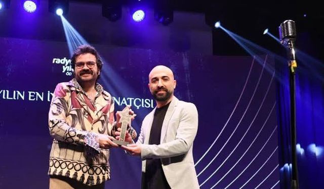 Retrobüs en iyi müzik grubu seçildi