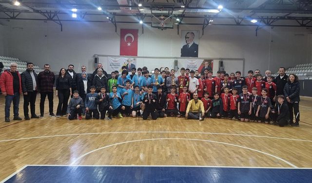 Yıldız Erkekler Futsal müsabakaları tamamlandı