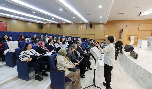 Gönülden Ezgiler Korosu ilk konser için gün sayıyor