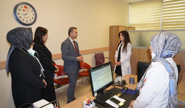 Kaymakam Duman’dan sigara bırakma polikliniğine ziyaret