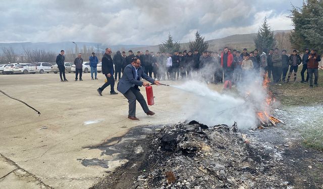 Mecitözü’nde kamu personeli ve öğrencilere afet eğitimi
