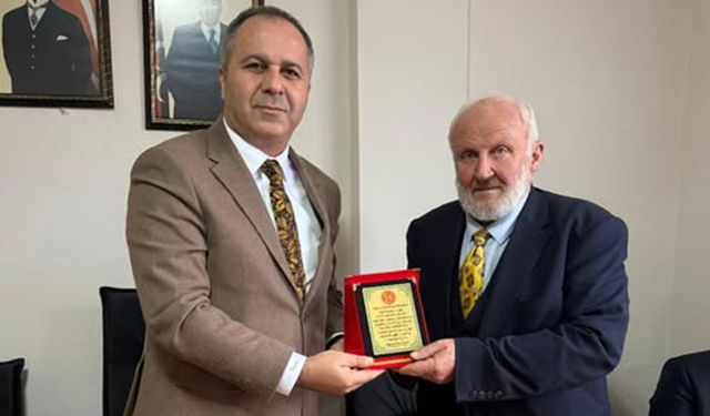 MHP İl Başkanı Çıplak'tan Erdoğan’a teşekkür plaketi