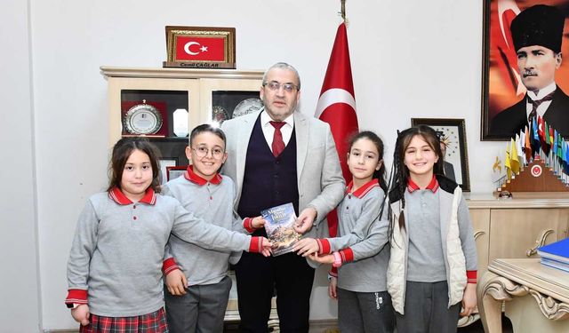 “Masal Diyarı İskilip” İl Müdürü Cemil Çağlar’a takdim edildi