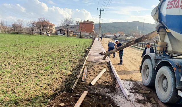 Kuşaklama Kanalı’nda kaldırım çalışmaları sürüyor