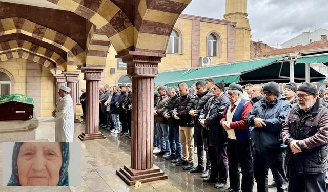 Sultan Sonkaya eşi son yolculuğuna uğurlandı