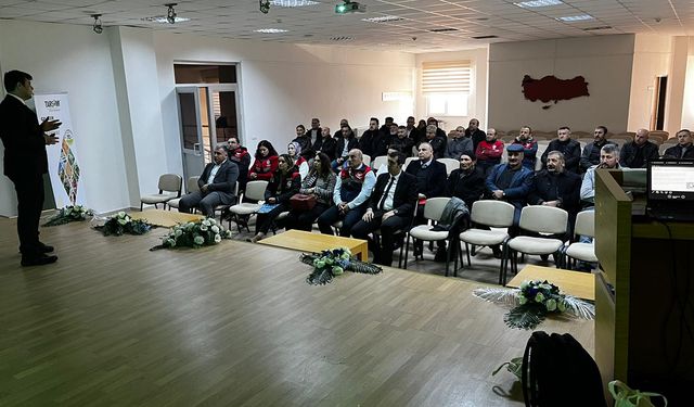 İskilip ve Bayat’ta çiftçilere tarım sigortaları anlatıldı