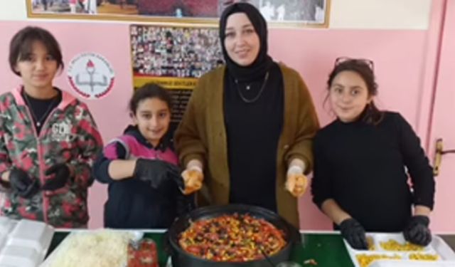 Minikler mutfağa girdi, öğrenerek üretti