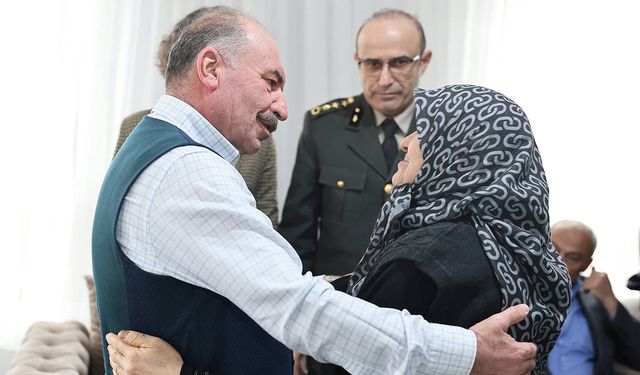 Vali Ali Çalgan’dan şehit Mustafa Uslu’nun ailesine ziyaret