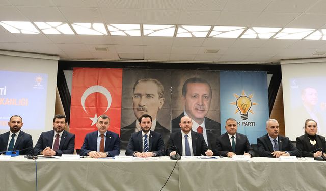 Çorum'da AK Parti'den Özgür Özel'e tepki: Balıklar korkuyor diye tesis mi kapatılır?