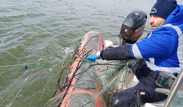 Yasak avcılığa geçit yok: 120 kilo balık kurtarıldı