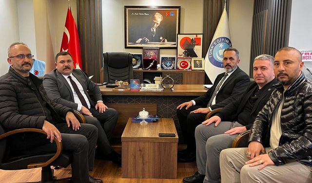 Ülkü Ocakları’ndan Türk Eğitim-Sen Çorum Şubesi’ne ziyaret