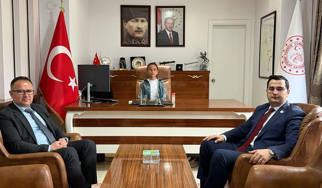 Oğuzlar’da makam koltuğu Zümra Çörekçi’ye emanet edildi