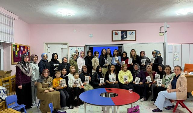 Akkise’de “Bir tema bir kitap” projesine yoğun ilgi