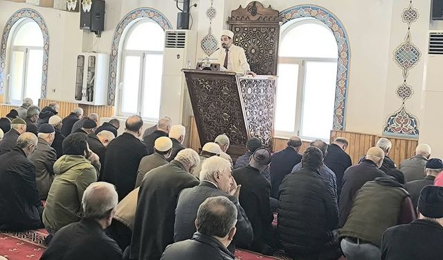 Boğazkale Müftüsü Önder Arık’tan Abdibey Camii’nde vaaz