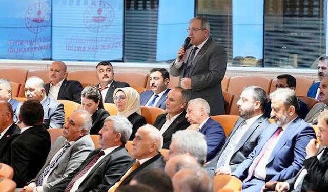 Bayat’ın ihtiyaçları Bakan Çiftçi’ye iletildi