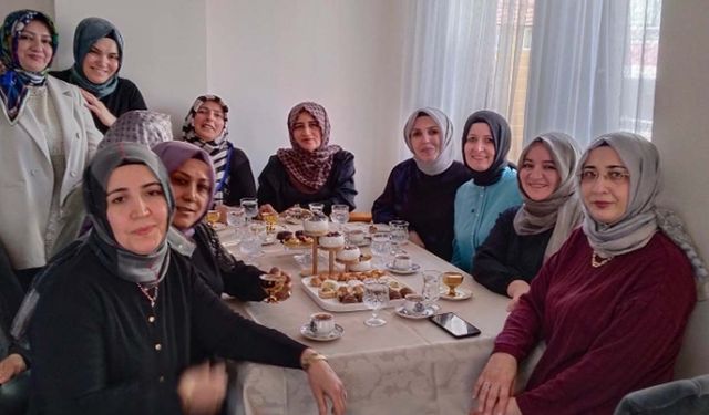 Meryem Demir’den çat kapı ziyaret