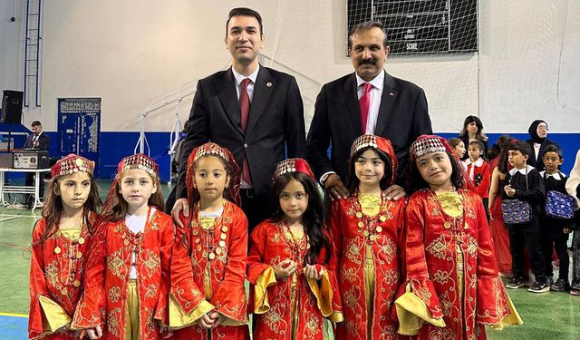 Uğurludağ’da 23 Nisan coşkusu spor salonuna taşındı