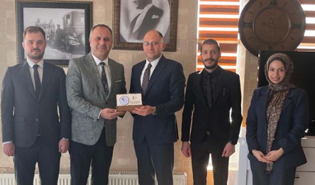 MHP’den Avukat Emre Koşar’a ziyaret