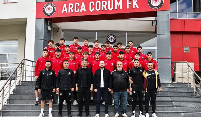 Arca Çorum FK U17, Göztepe maçı için Ankara’ya uğurlandı