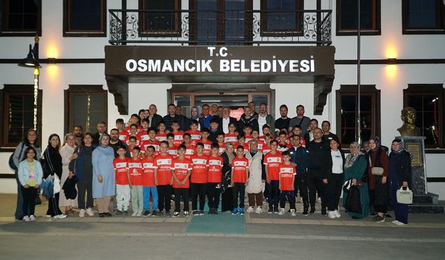 Osmancık’tan 40 sporcu uluslararası turnuvaya uğurlandı