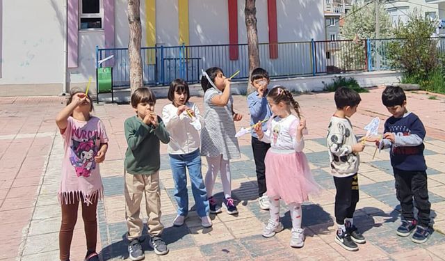 Çorum’da miniklerden “kendi roketimi yapıyorum” etkinliği
