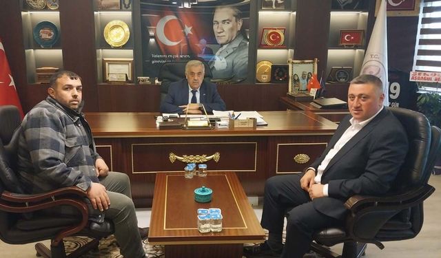 Başkan Gür’e esnaf odasından hayırlı olsun ziyareti