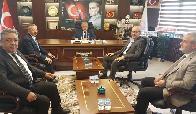Meclis üyelerinden ÇESOB Başkanı Recep Gür’e hayırlı olsun ziyareti