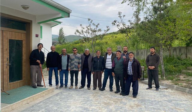 Başkan Ünlü Lapalılar Çiftliği’nde vatandaşlarla buluştu