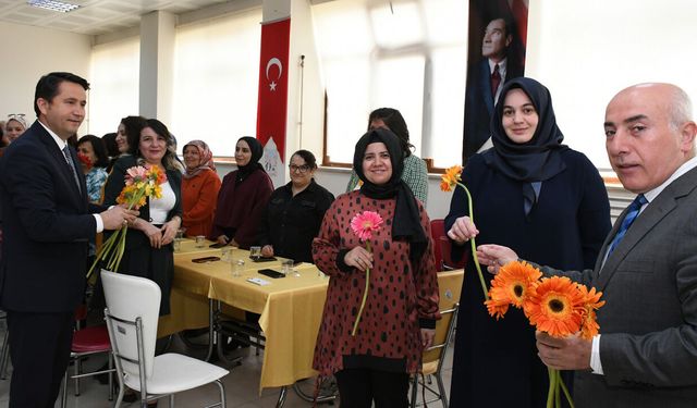 Çorum Milli Eğitim Müdürlüğü’nde Anneler Günü kutlaması