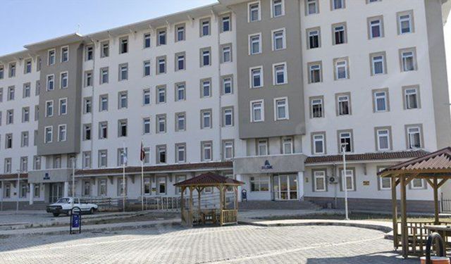 KYK yurdunda panik: 60 öğrenci hastanelik oldu