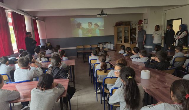 Oğuzlar’da öğrencilere KKKA eğitimi verildi